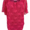 Blouse brede boord met korte mouw en kant fuchsia