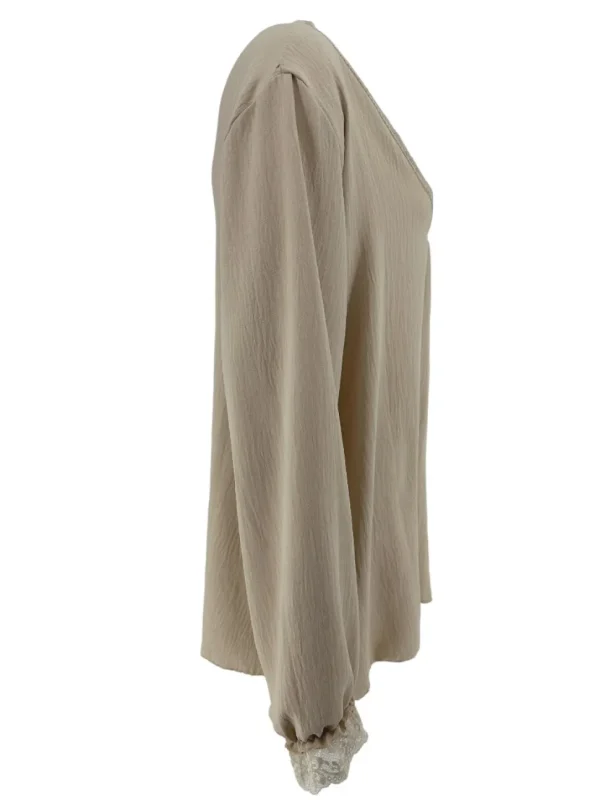 Blouse met lange mouw en kanten v-hals Bea beige