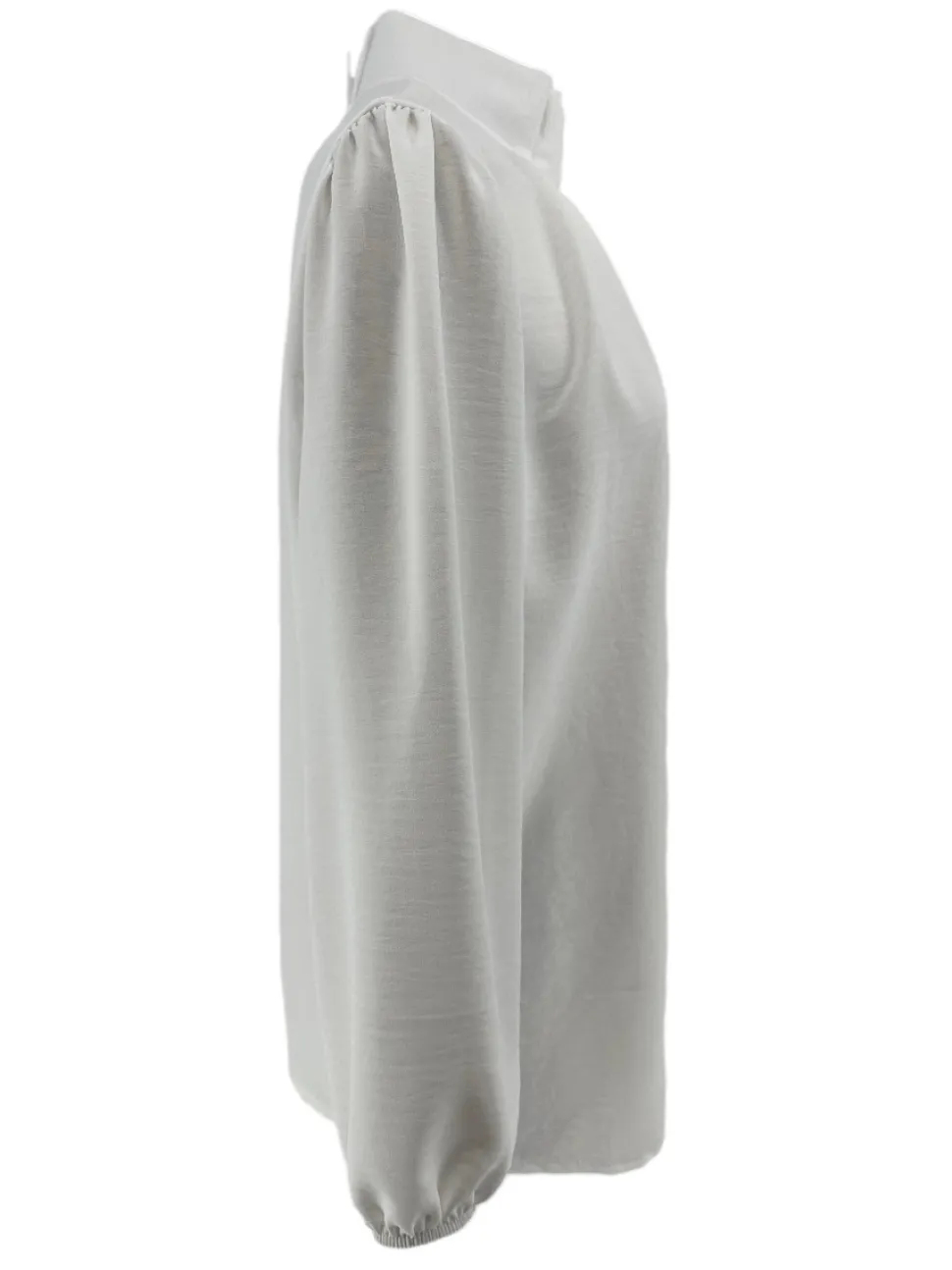blouse_met_opstaande_boor_1-1.webp Blouse met opstaande boord en smock aan de mouw Sammie off-white