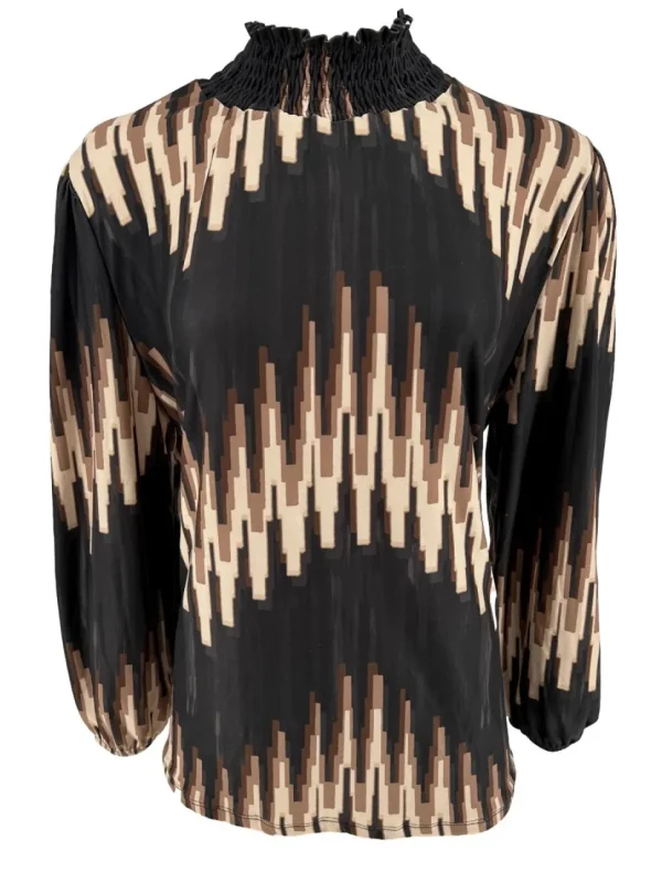 Blouse met opstaande smock hals towers zwart.(SHV)