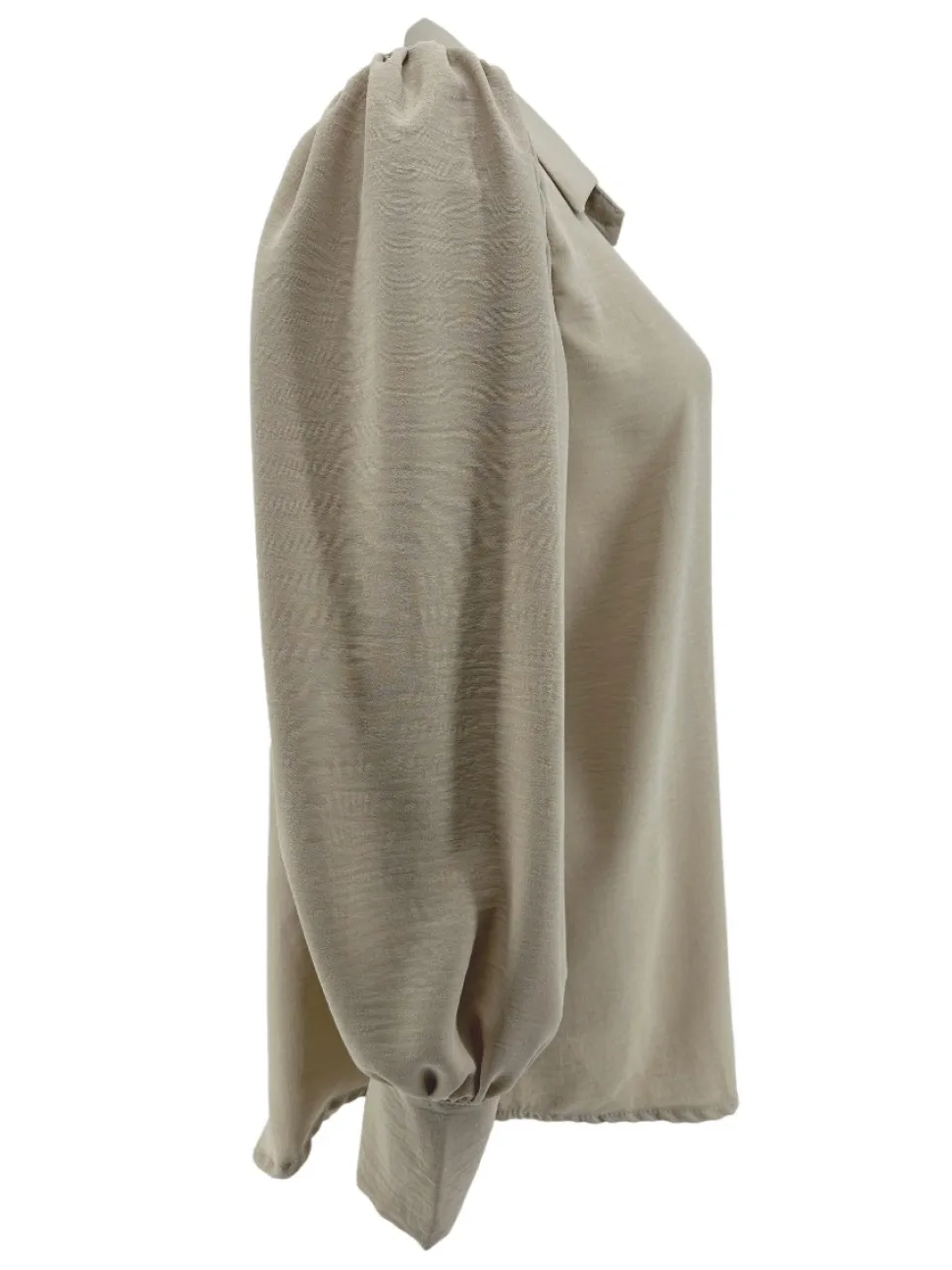 blouse_met_plooi_in_de_mo_1-4.webp Blouse met plooi in de mouw Tammy beige