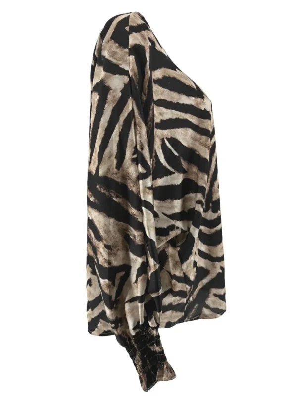 Blouse met v-hals en smock mouw zijdeglans zebra zwart