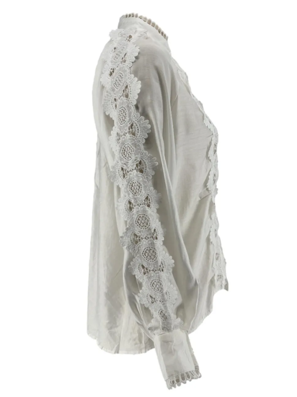blouse_met_werking_op_de__1.webp Blouse met werking op de kraag en mouw off-white (W8665)