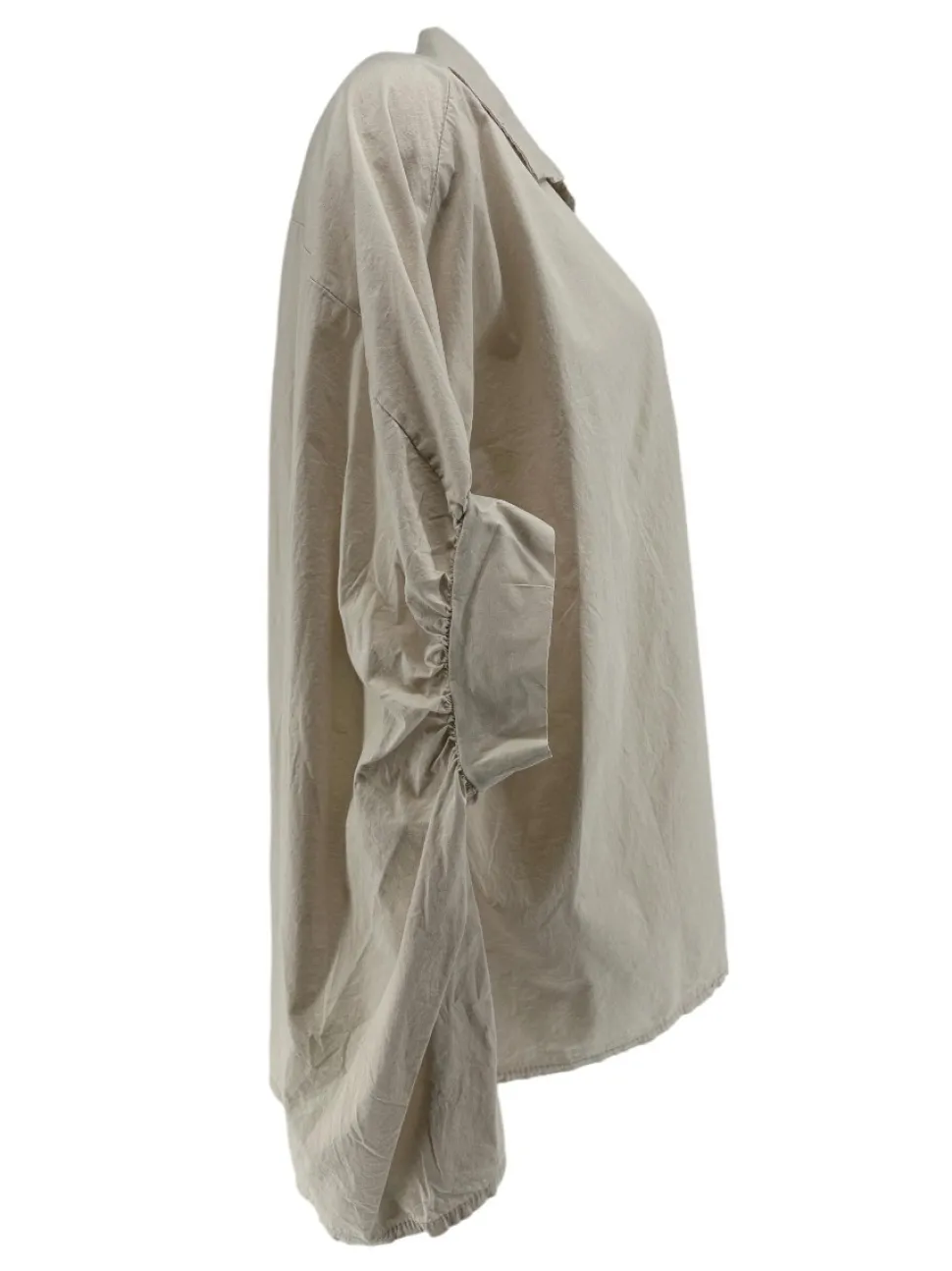 blouseponcho_met_korte_mo_1-3.webp Blouse/poncho met korte mouw Betsy beige