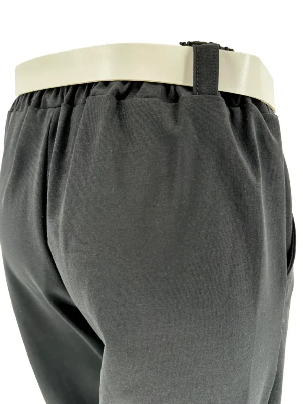 Broek met zakken en gouden details met RIEM circle zwart