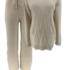 Fijngebreide set met trui en broek room (V-39).CMS