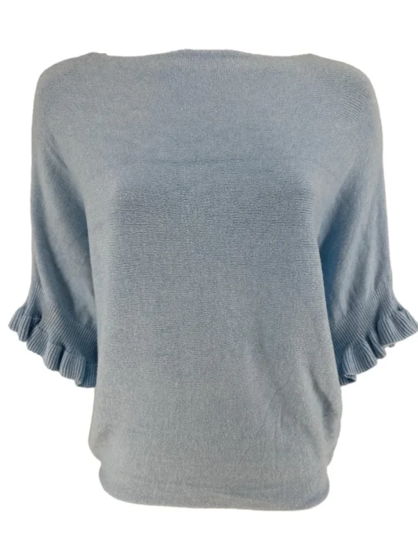 Fijngebreide trui met vleermuis mouw en ruffle Elisa licht blauw
