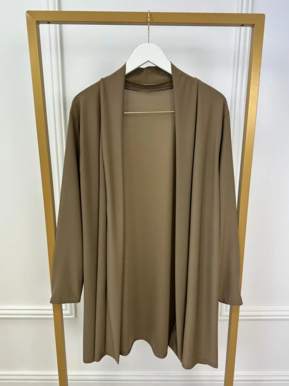 korter_soepel_vest_van_tr_0-3.webp Korter soepel vest van travelstof camel