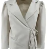 KORTERE blazer met strik aan de zijkant Mare beige