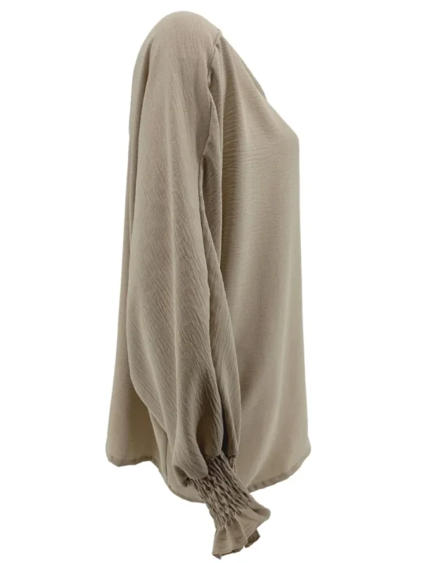 Oversized blouse met vleermuis mouw en smock mouw Gaby beige