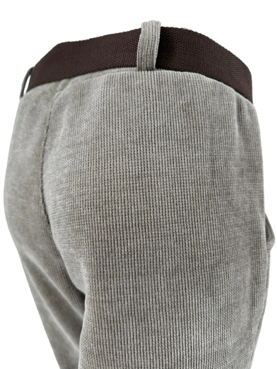 rib_velvet_broek_met_riem_1-1.webp Rib velvet broek met riem taupe