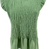 SIZE PLUS top met volant en smock bovenlijf Chanity licht groen (SALE)