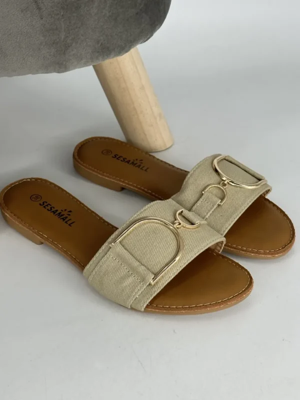 Slipper met gouden gesp beige ( 636-01 ) (K) (TKD) SALE