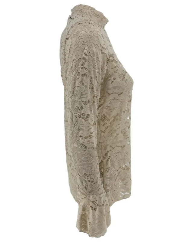 Top van kant met knopen op de rug en MATEN Rose beige (SALE)