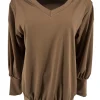 Travelstof shirt met V-hals en KNOOPJES op de mouw Anne bruin (BFT)
