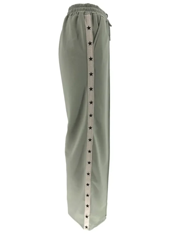 Wijde broek met sterretjes bies licht groen.(gts)